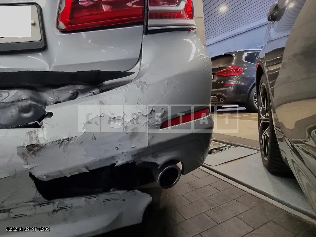 Photo 2 of 9: 2020 BMW 520d xDrive Luxury, VIN WBAJF5103LCE17131 — Korean insurance auction