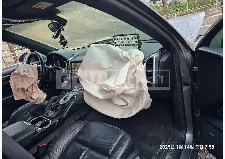 Photo 2 of 76: 2015 Porsche Cayenne Diesel — Korean insurance auction