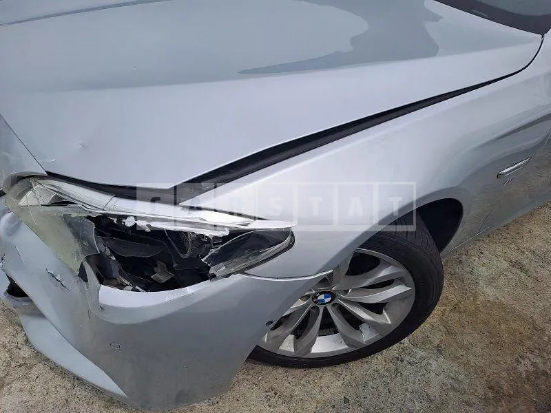 Photo 2 of 9: 2016 BMW 520d xDrive — Korean insurance auction