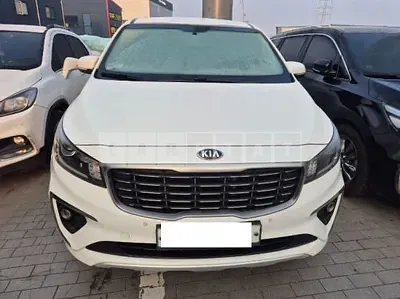 Photo 1 of 23: 2019 Kia Carnival, VIN KNAMB81ABKS447492 — Korean insurance auction