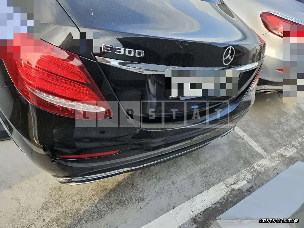 Photo 2 of 19: 2019 Mercedes-Benz E300 — Korean insurance auction