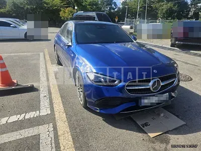 Photo 1 of 19: 2024 Mercedes-Benz C 200 — Korean insurance auction
