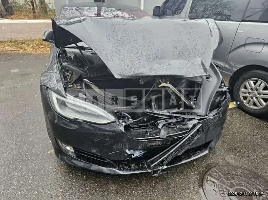 Photo 2 of 32: 2020 Tesla Model S Long Range — Korean insurance auction