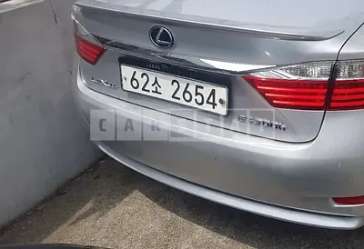 Photo 1 of 11: 2015 Lexus ES300h, VIN JTHBW1GGXF2098756 — Korean insurance auction