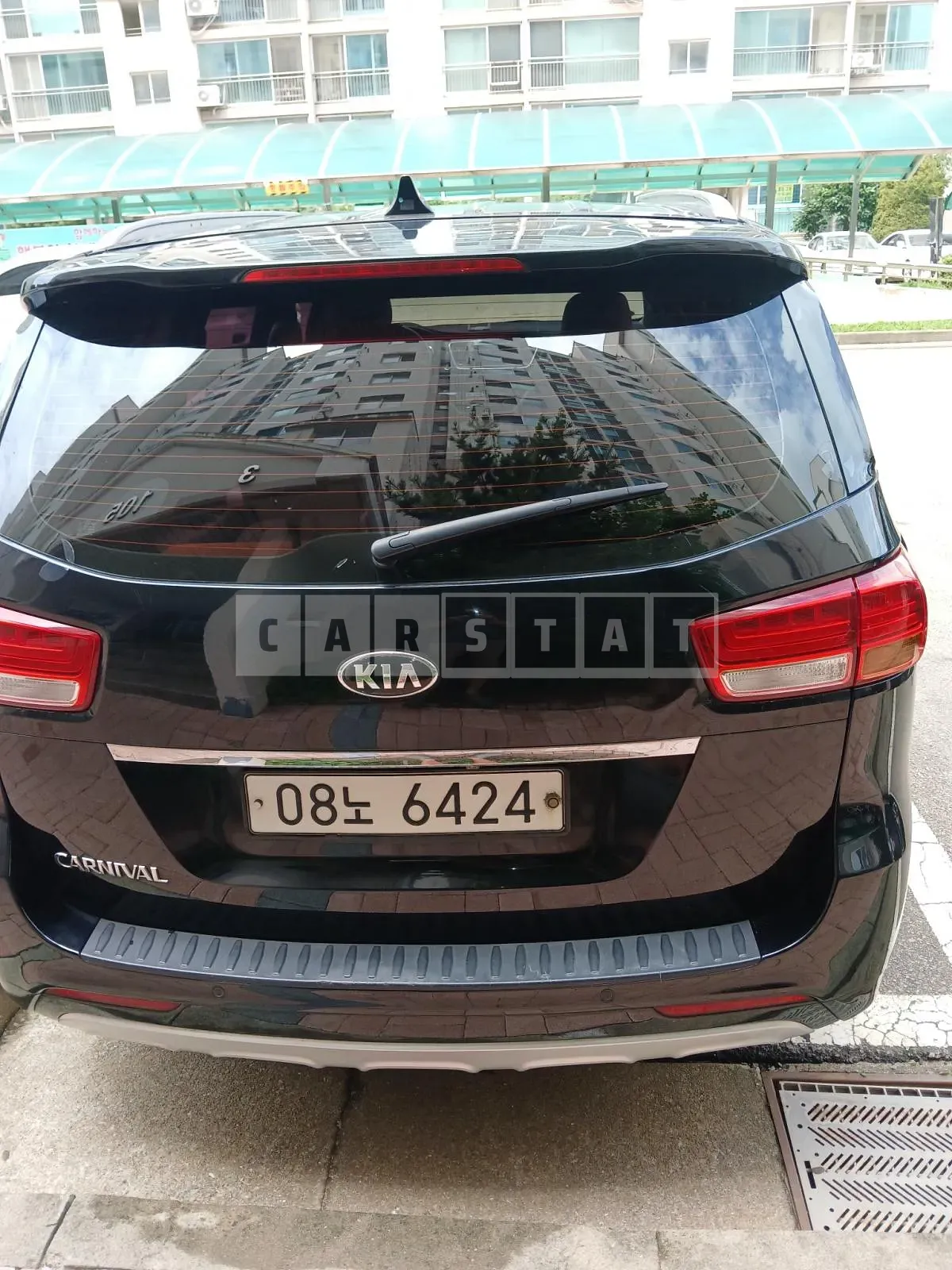 Photo 3 of 3: 2015 Kia All New Carnival 9-Seater Diesel Luxury, VIN KNAMB81ABGS086225 — Korean insurance auction