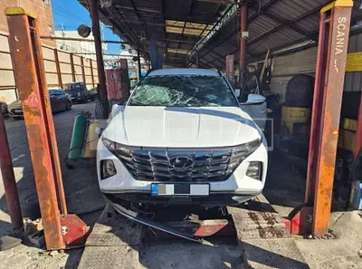 Photo 1 of 17: 2022 Hyundai Tucson Hybrid — Korean insurance auction
