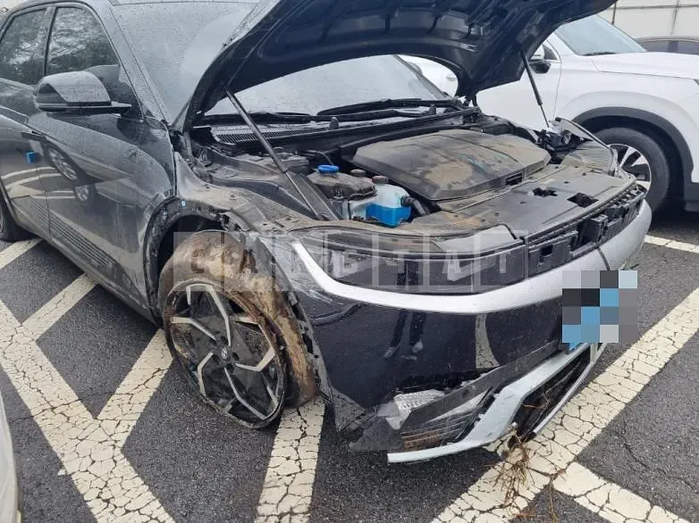 Photo 2 of 7: 2023 Hyundai IONIQ 5 Electric Motor — Korean insurance auction