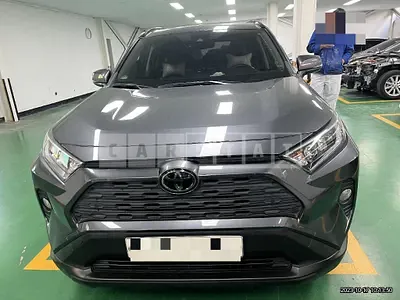 Photo 1 of 8: 2019 Toyota Love 4 — Korean insurance auction