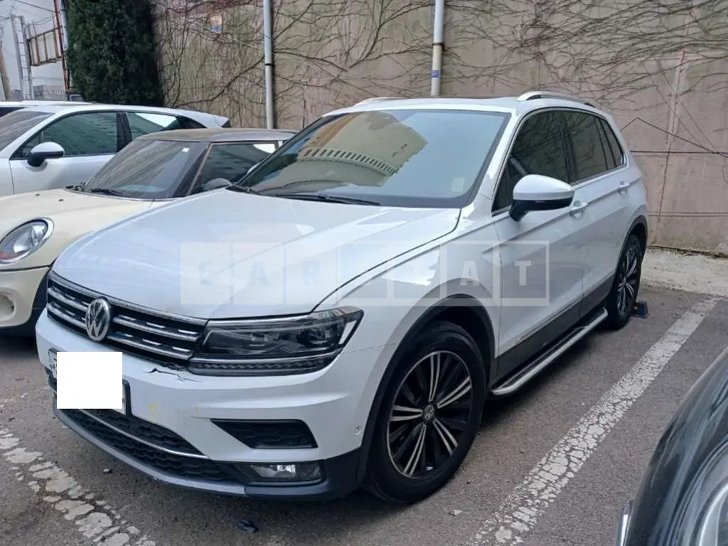 Photo 2 of 10: 2020 Volkswagen Tiguan 2.0 TDI, VIN WVGZZZ5NZLW804817 — Korean insurance auction