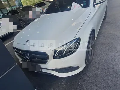 Photo 1 of 17: 2020 Mercedes-Benz E250, VIN W1KZF4FB5LA804854 — Korean insurance auction