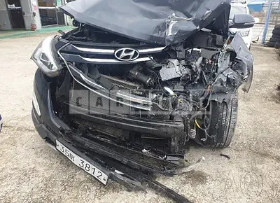Photo 1 of 8: 2015 Hyundai Santa Fe, VIN KMHSW81UBFU396189 — Korean insurance auction