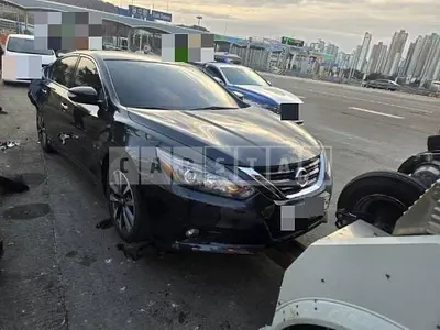 Photo 1 of 11: 2016 Nissan Altima 2.5 — Korean insurance auction