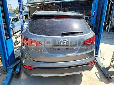 Photo 1 of 18: 2015 Hyundai Santa Fe, VIN KMHSW81UBFU511115 — Korean insurance auction