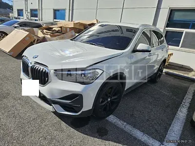 Photo 1 of 13: 2020 BMW X1XDRIVE 20i Advantage — Korean insurance auction