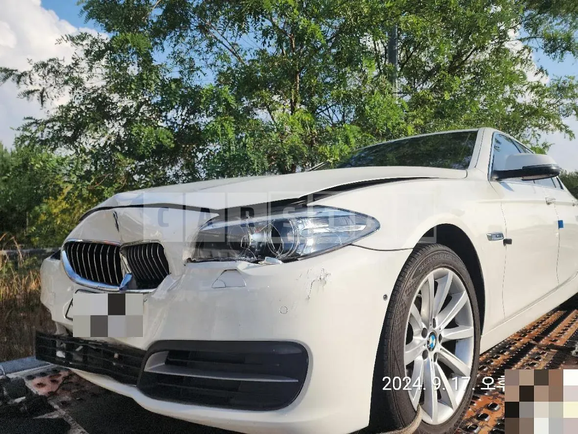 Photo 2 of 7: 2014 BMW 528i — Korean insurance auction