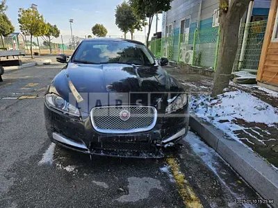 Photo 1 of 18: 2015 Jaguar XF 2.2d — Korean insurance auction