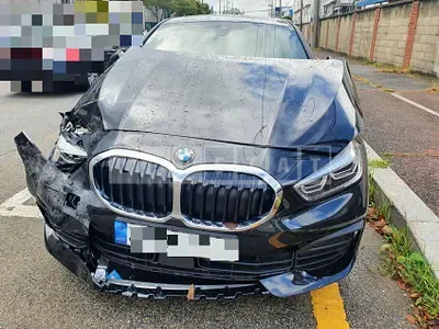 Photo 1 of 19: 2022 BMW 120i — Korean insurance auction