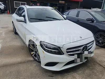 Photo 1 of 70: 2020 Mercedes-Benz C200 — Korean insurance auction