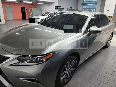 Photo 1 of 9: 2017 Lexus ES300h — Korean insurance auction