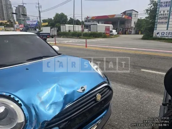 Photo 2 of 13: 2016 MINI Cooper D — Korean insurance auction