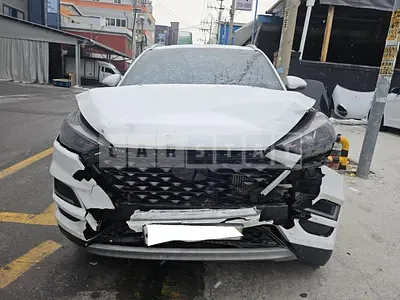 Photo 1 of 5: 2018 Hyundai Tucson, VIN KMHJ3817GKU899322 — Korean insurance auction