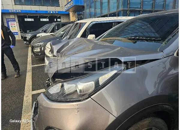 Photo 2 of 34: 2017 Kia Sportage — Korean insurance auction