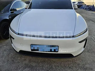 Photo 1 of 43: 2025 Tesla Model Y RWD — Korean insurance auction