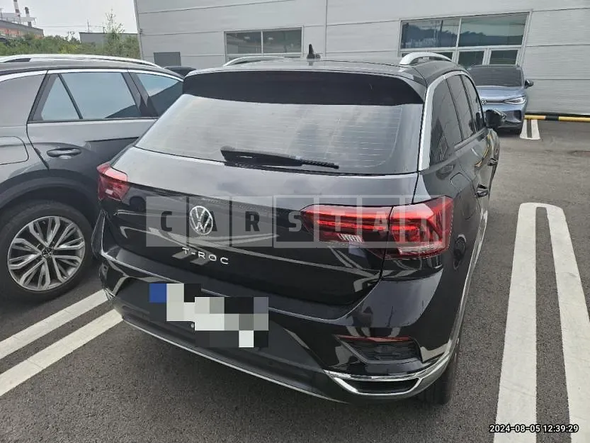 Photo 2 of 61: 2021 Volkswagen T-Roc 2.0 TDI — Korean insurance auction