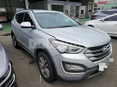 Photo 1 of 19: 2014 Hyundai Santa Fe 2.0 — Korean insurance auction