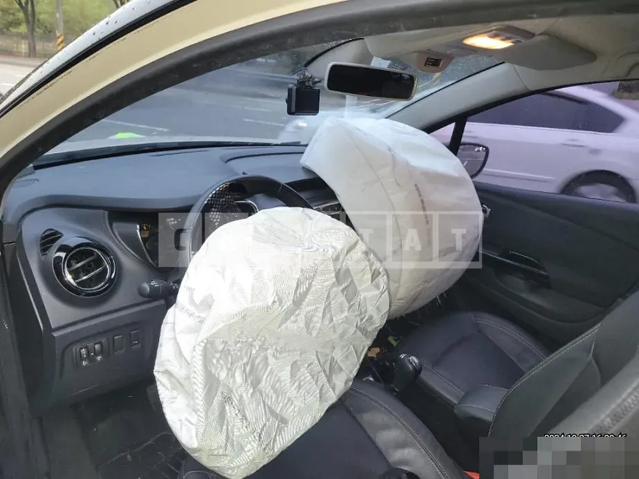 Photo 2 of 6: 2024 Audi A3 40 TFSI — Korean insurance auction