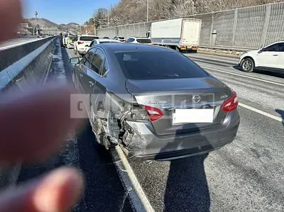 Photo 1 of 14: 2017 Nissan Altima 2.5 — Korean insurance auction