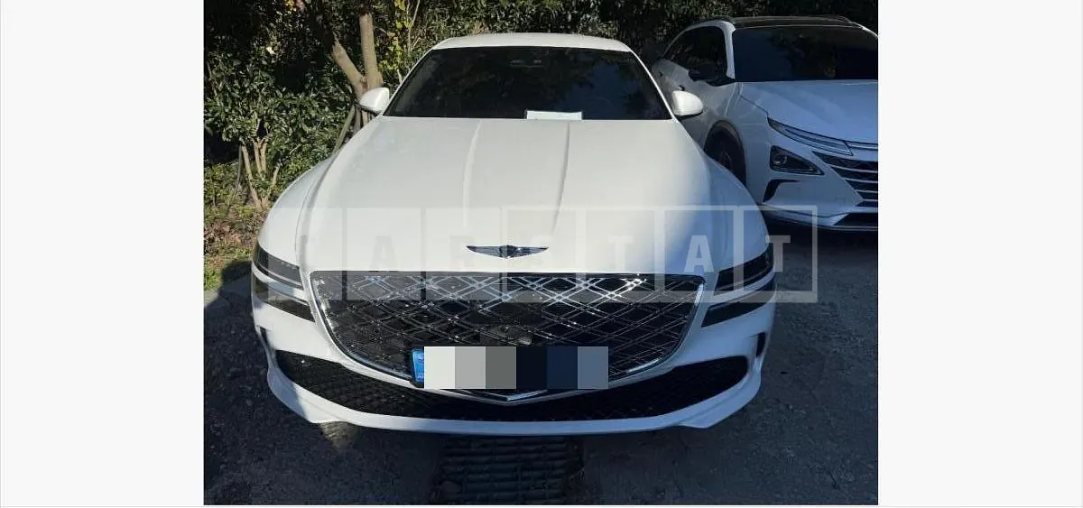Photo 2 of 5: 2025 Genesis (parts) G80 2.5T Headlamp — Korean insurance auction