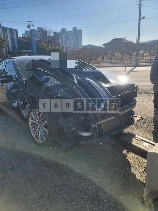 Photo 2 of 8: 2018 Genesis G80 2.2 — Korean insurance auction