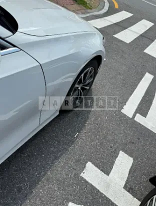Photo 2 of 16: 2019 BMW 320d — Korean insurance auction