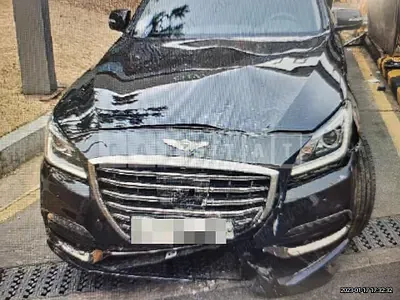 Photo 1 of 7: 2020 Genesis G80 3.3 — Korean insurance auction