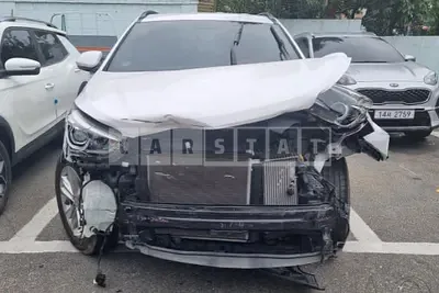 Photo 1 of 17: 2018 Hyundai Santa Fe, VIN KMHSW81UBJU851795 — Korean insurance auction