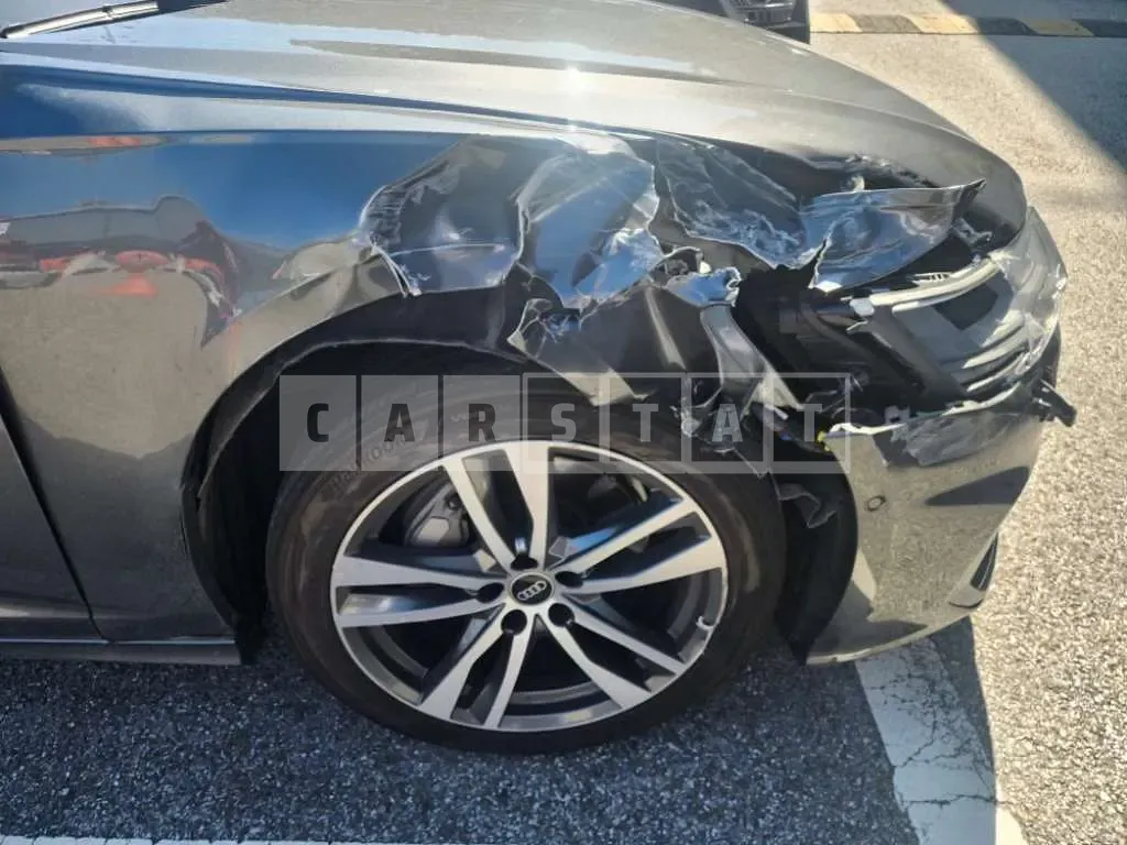 Photo 2 of 14: 2023 Audi A6 45 TFSI — Korean insurance auction