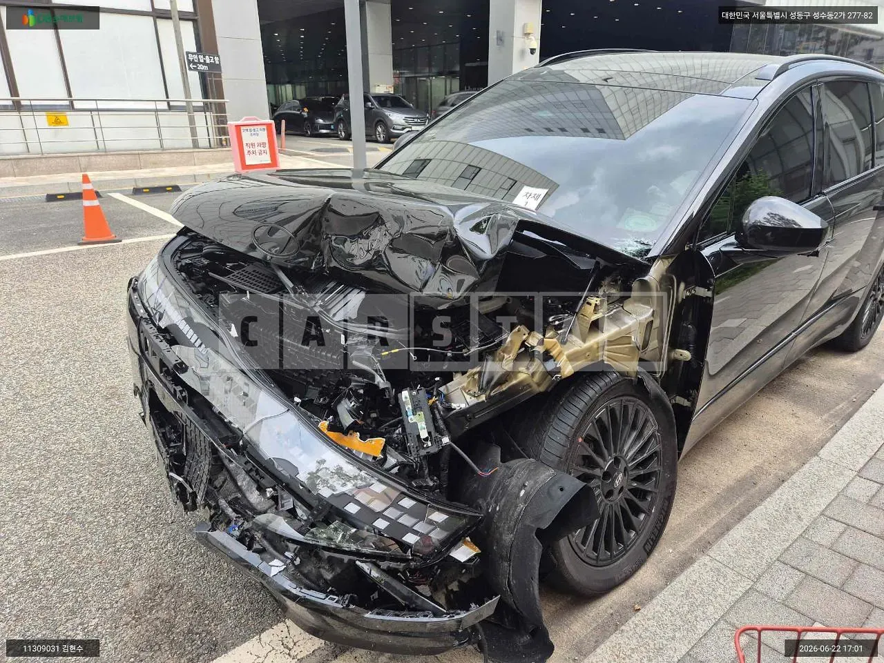 Photo 2 of 46: 2026 Hyundai IONIQ 9, VIN KMHMW815PVA026684 — Korean insurance auction