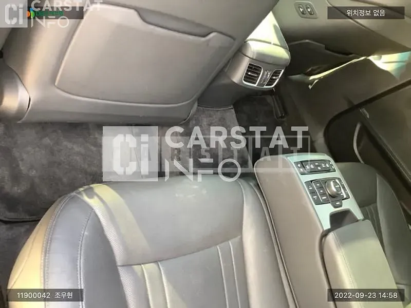Photo 2 of 9: 2017 Genesis G80, VIN KMHGM41DBJU268351 — Korean insurance auction
