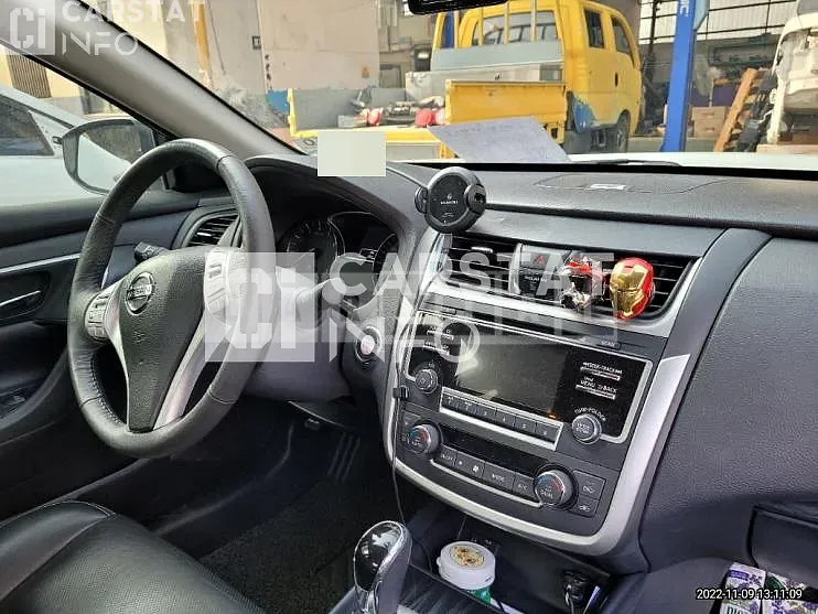 Photo 2 of 20: 2017 Nissan Altima 2.5, VIN 1N4AL3AP2HC215663 — Korean insurance auction