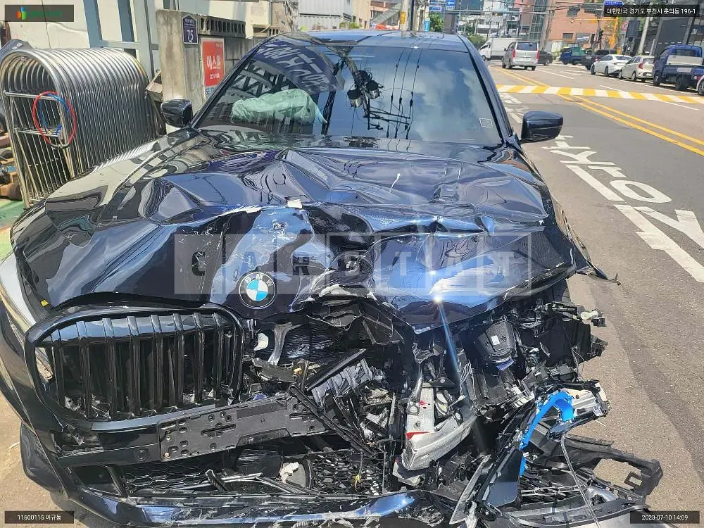 Photo 2 of 23: 2021 BMW 750Li xDrive, VIN WBA7T4106MCH48154 — Korean insurance auction