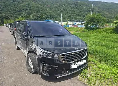 Photo 1 of 13: 2019 Kia Carnival — Korean insurance auction