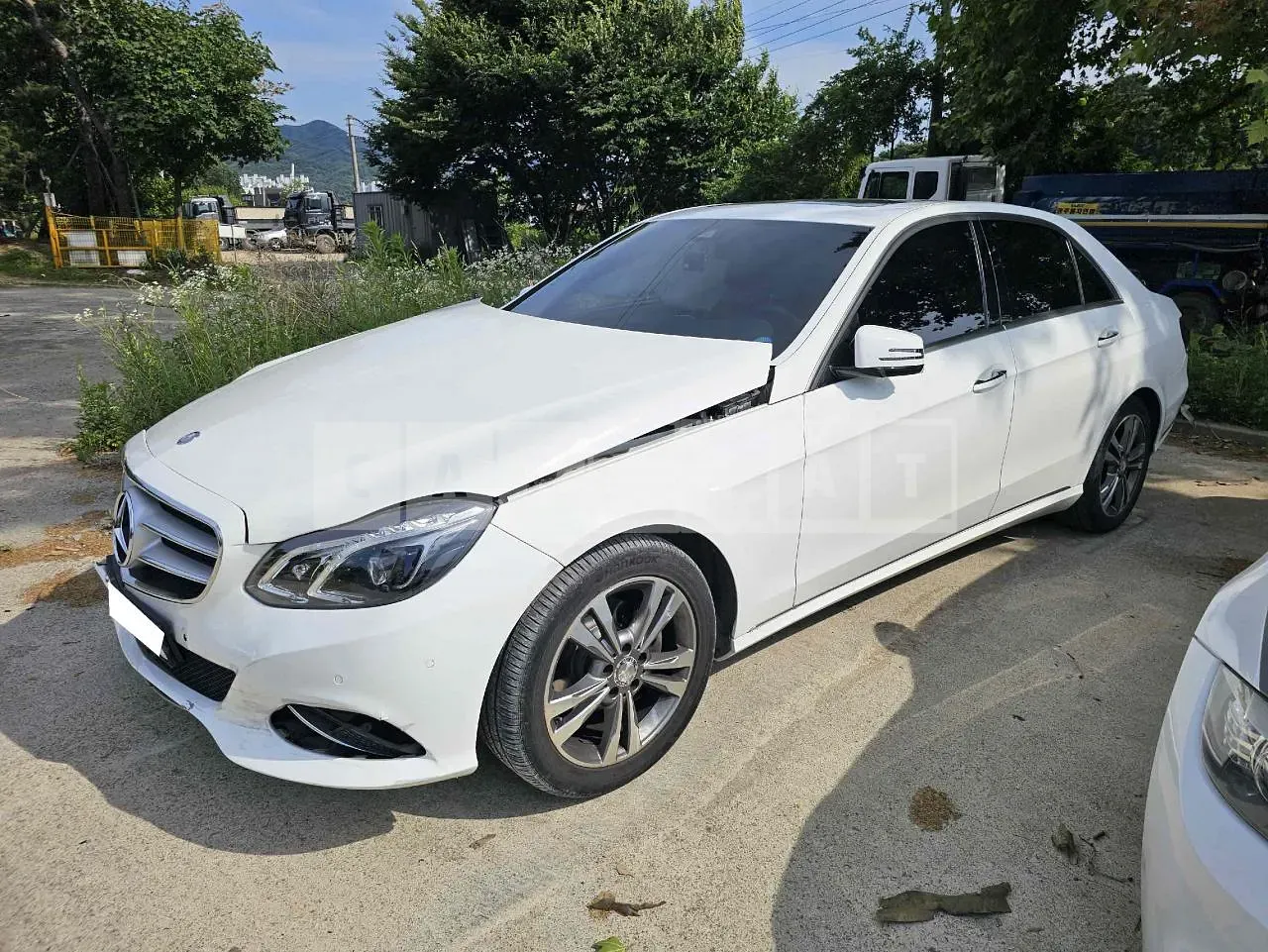 Photo 2 of 12: 2015 Mercedes-Benz E220 CDI, VIN WDDHF0CB6GB194228 — Korean insurance auction