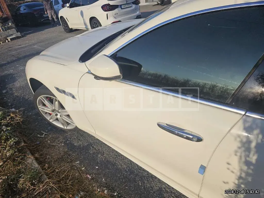 Photo 2 of 24: 2017 Maserati Quattroporte — Korean insurance auction
