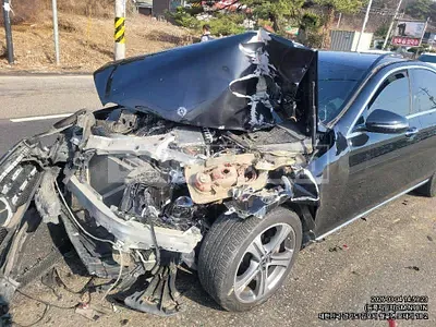 Photo 1 of 12: 2019 Mercedes-Benz E220 d, VIN WDDZF0EBXKA616291 — Korean insurance auction