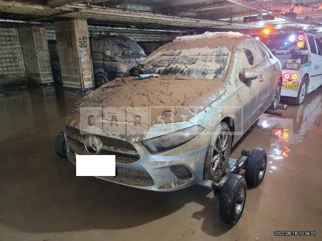 Photo 2 of 3: 2020 Mercedes-Benz A220 Sedan, VIN W1K3G4EBXLJ229607 — Korean insurance auction