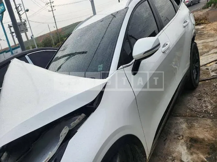 Photo 2 of 7: 2022 Kia Sportage, VIN KNAPV81BGNK044497 — Korean insurance auction