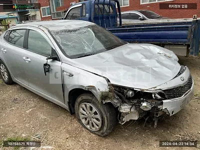 Photo 1 of 8: 2015 Kia K5, VIN KNAGU416BGA021203 — Korean insurance auction
