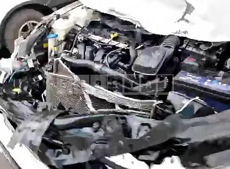 Photo 2 of 28: 2015 Kia K5, VIN KNAGN419BFA630155 — Korean insurance auction