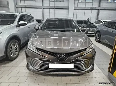 Photo 1 of 8: 2019 Toyota Camry — Korean insurance auction